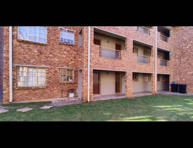 2 BEDROOM APARTMENT FOR SALE IN HUGHES